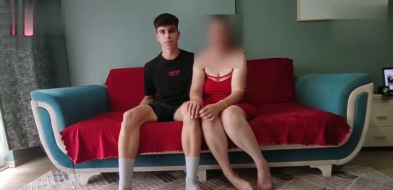 Oğluyla Türk porno içeriği üretiyorlar